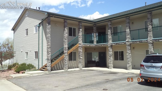 exterior space featuring a balcony