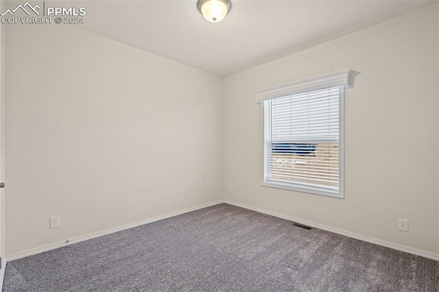 empty room with carpet