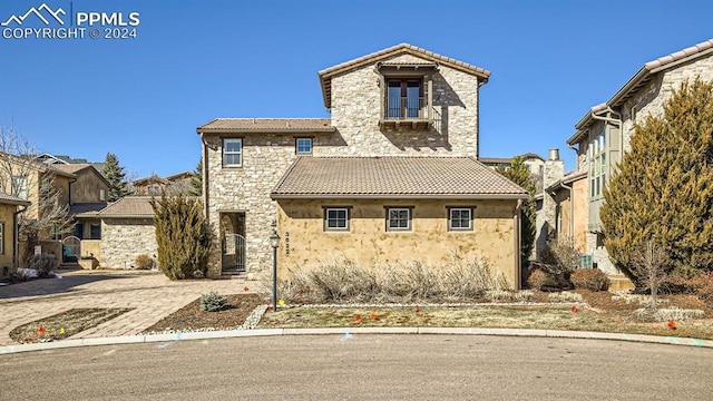 view of mediterranean / spanish house