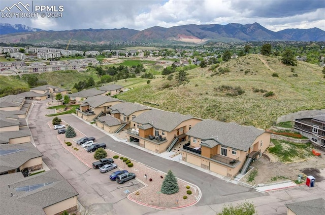 bird's eye view featuring a mountain view