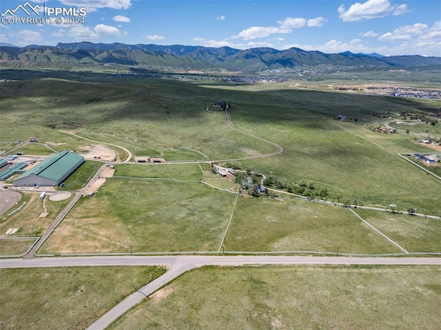 bird's eye view with a mountain view