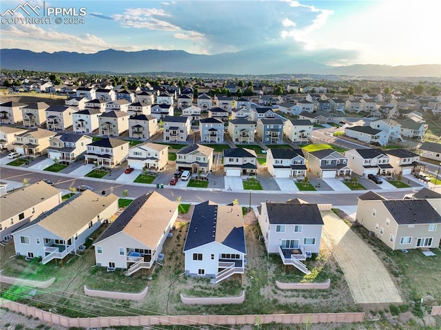 bird's eye view featuring a mountain view