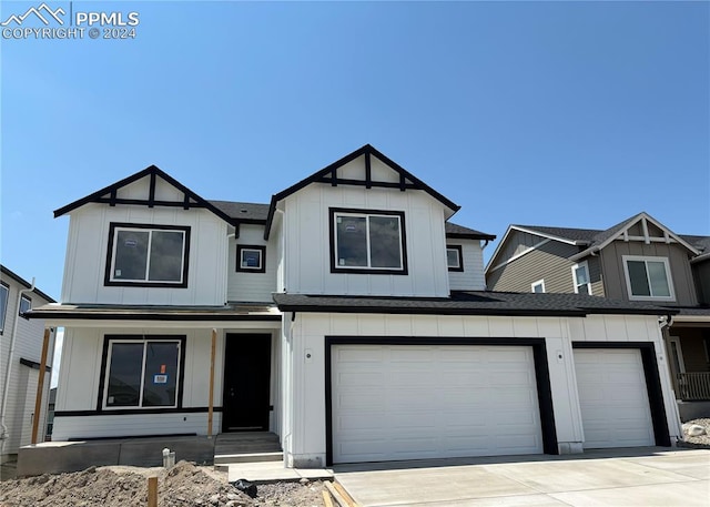 view of front facade featuring a garage