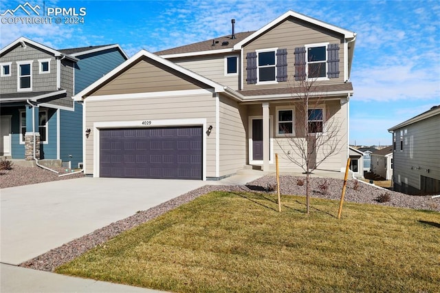 view of front of home featuring a front yard