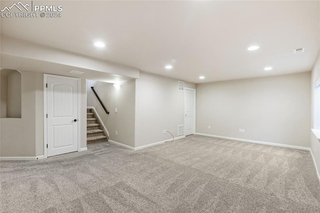 empty room with carpet