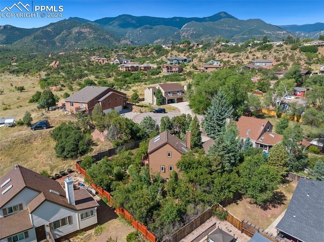 bird's eye view featuring a mountain view