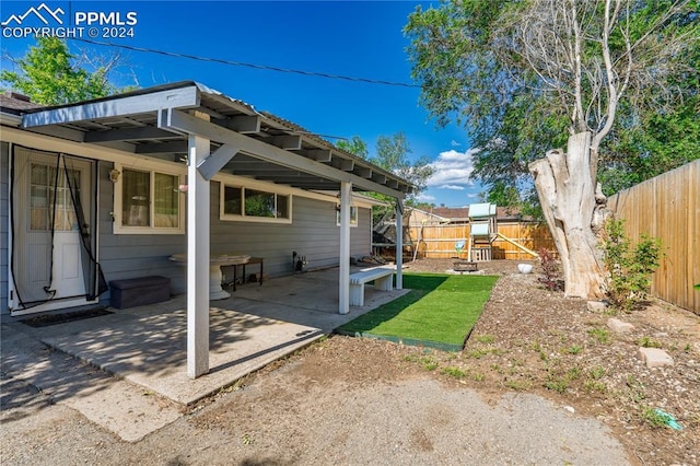 view of yard with a patio area