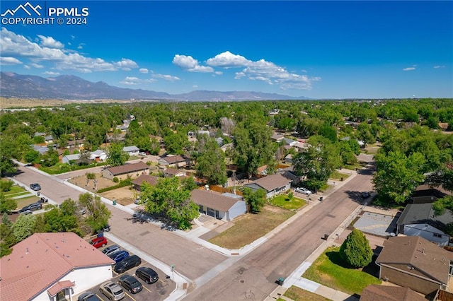 bird's eye view with a mountain view