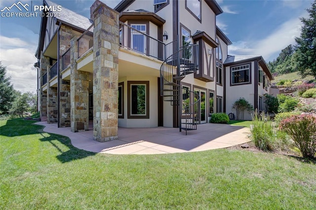 4950 Longwood Pt, Colorado Springs, CO 80906 - view of property featuring stairway