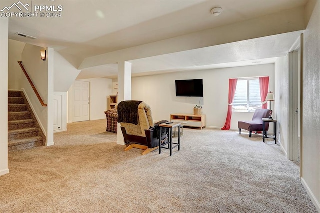 sitting room with light carpet