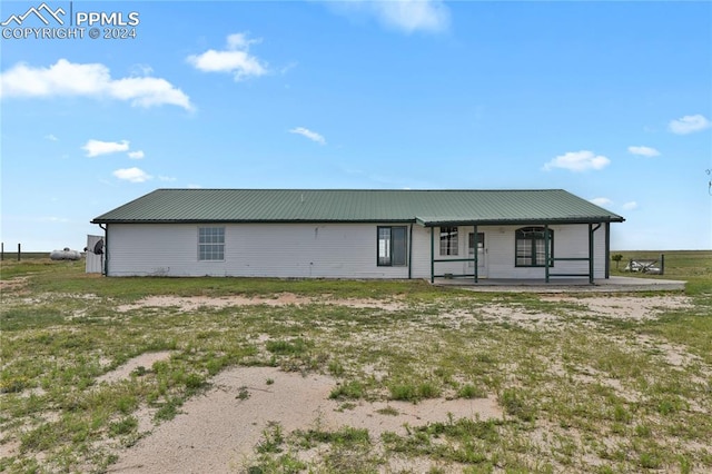 view of front of property with a porch