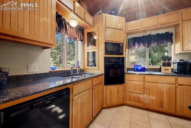 kitchen with sink, black appliances, plenty of natural light, and wood ceiling