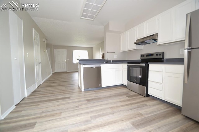 kitchen featuring appliances with stainless steel finishes, light wood-type flooring, kitchen peninsula, white cabinets, and exhaust hood