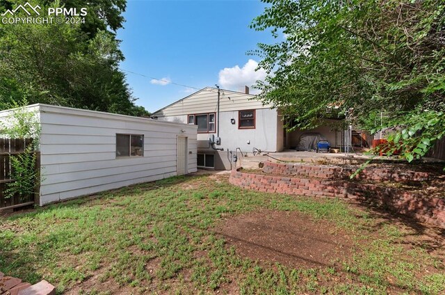 view of yard with a patio area