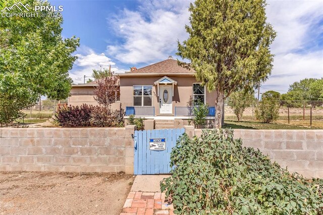 view of front of home