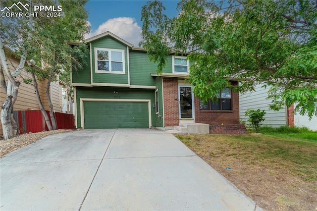 view of front facade with a garage