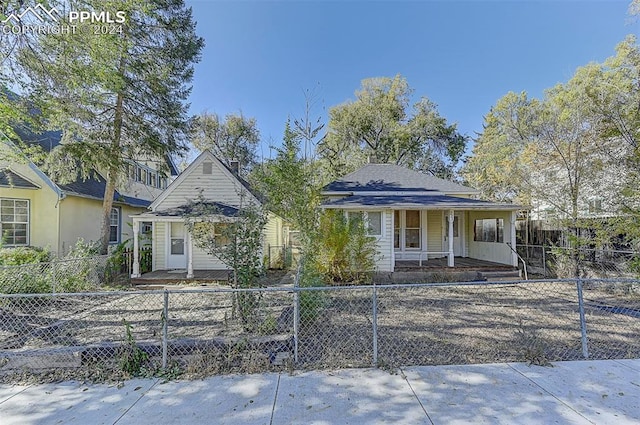 view of front of house with covered porch