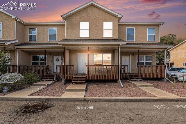 view of front of house with a porch