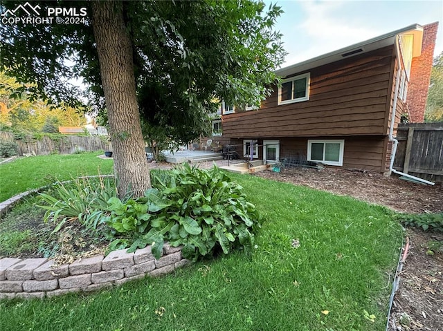 view of yard with a patio