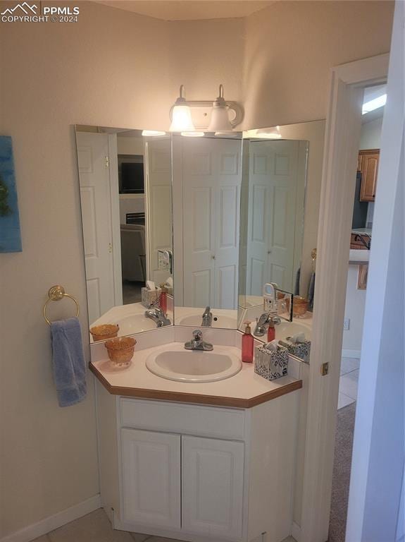 bathroom with vanity