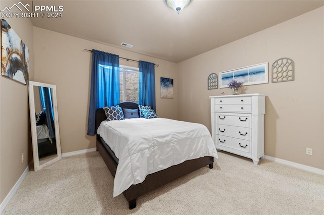 view of carpeted bedroom