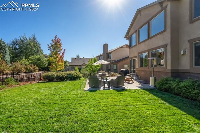 view of yard with a patio area