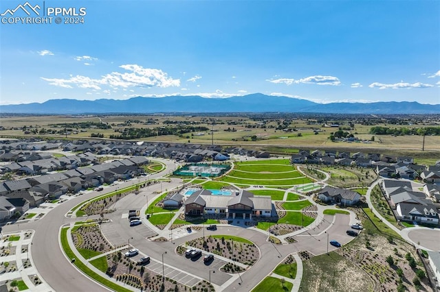 bird's eye view with a mountain view