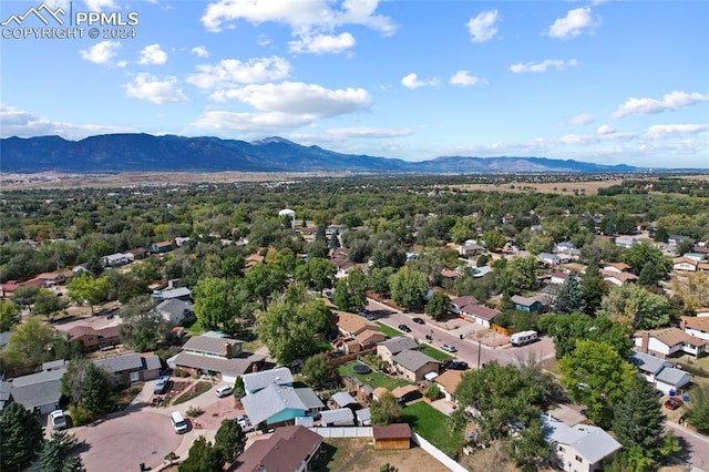 bird's eye view featuring a mountain view