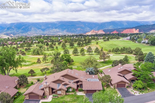 bird's eye view with a mountain view