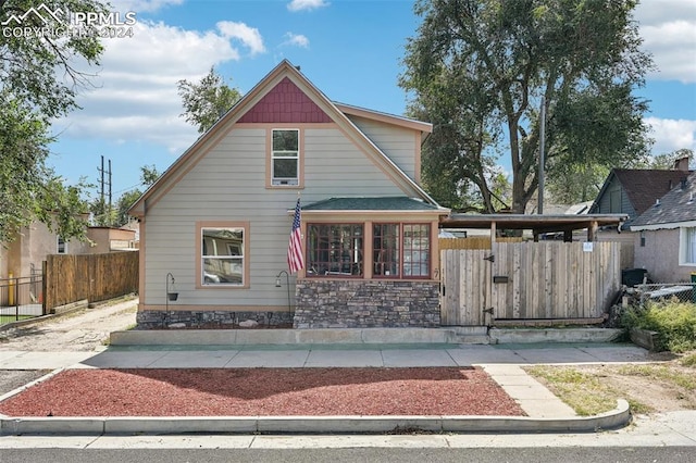 view of front of home