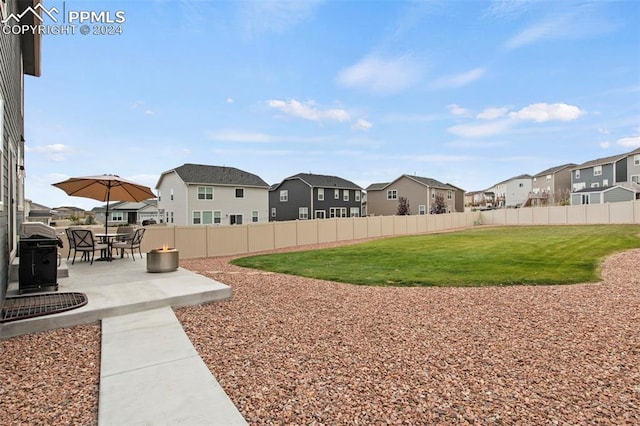 view of yard with a patio