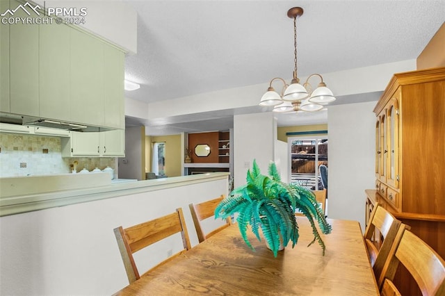 dining room with an inviting chandelier