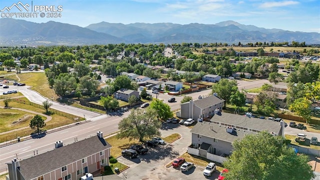 bird's eye view featuring a mountain view