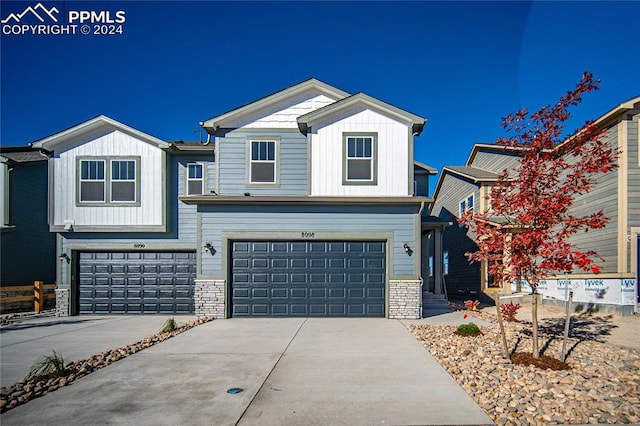 view of front of house featuring a garage