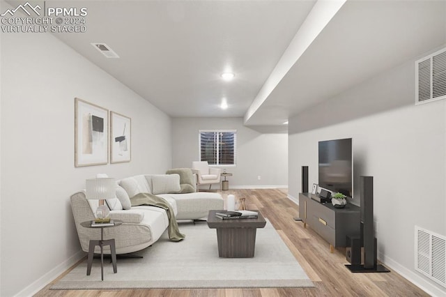 791 Little Bear Grv, Colorado Springs, CO 80907 - living room featuring light wood-type flooring, baseboards, and recessed lighting