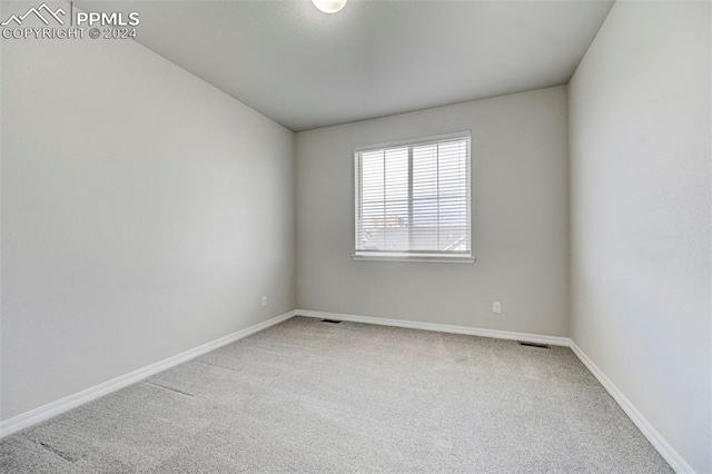 empty room with carpet