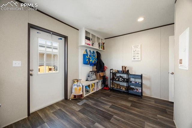 6652 Middlefield Ct, Colorado Springs, CO 80928 - interior space with wood finished floors and recessed lighting