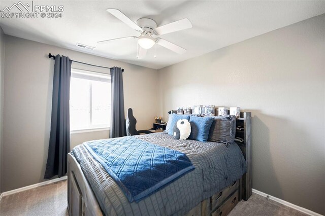 bedroom featuring carpet, visible vents, ceiling fan, and baseboards