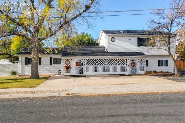 view of front of home