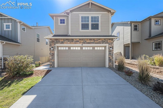 view of front facade featuring a garage