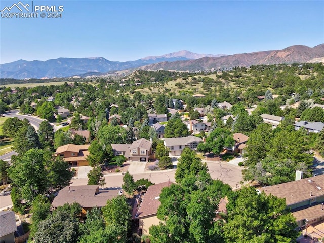 drone / aerial view featuring a mountain view