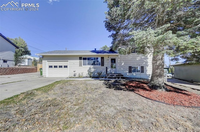 view of front of home featuring a garage