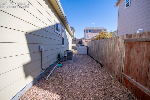 view of yard featuring central AC