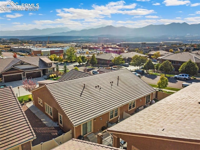 drone / aerial view featuring a mountain view