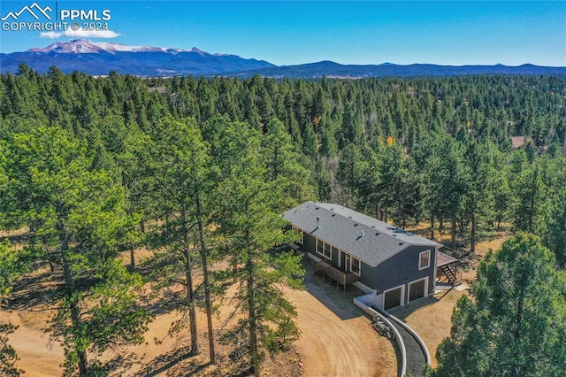 bird's eye view featuring a mountain view