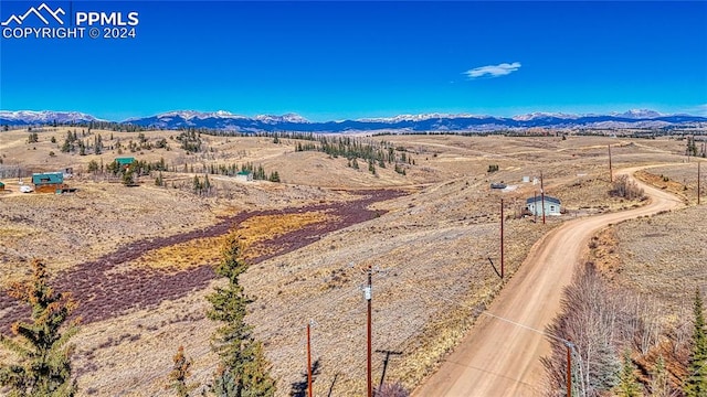 Listing photo 3 for 679 Apache Trl, Como CO 80432