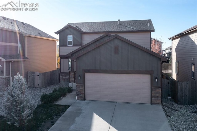 view of front facade featuring a garage