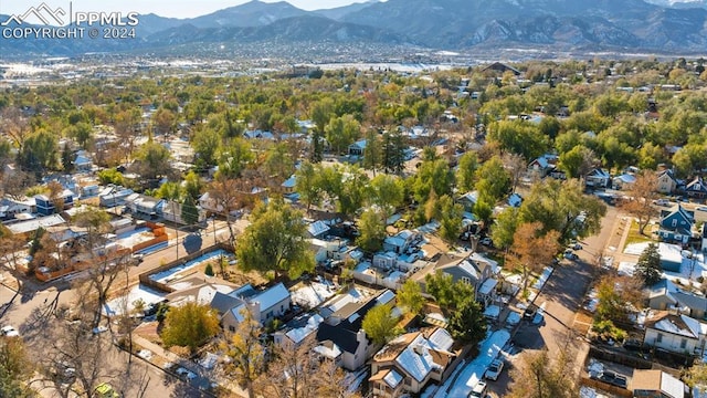 bird's eye view featuring a mountain view