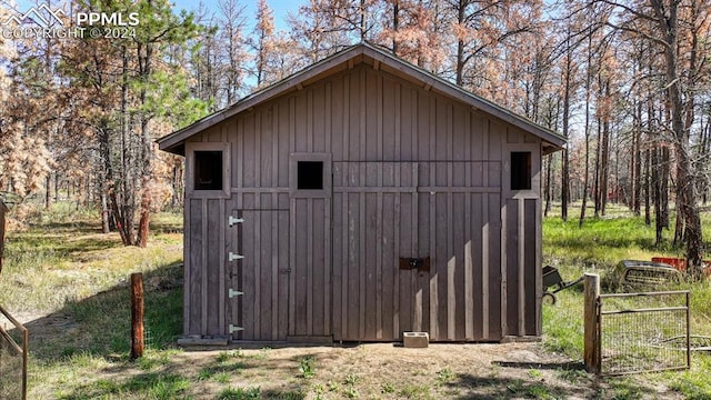 view of outdoor structure