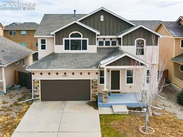 view of front of home featuring a garage